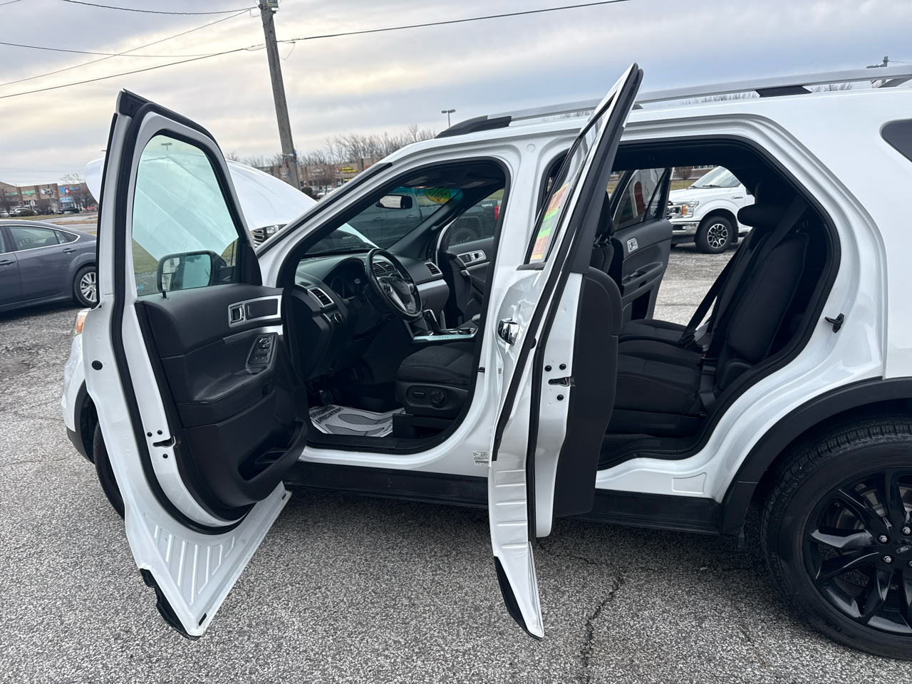 Ford Explorer XLT 4WD 2013