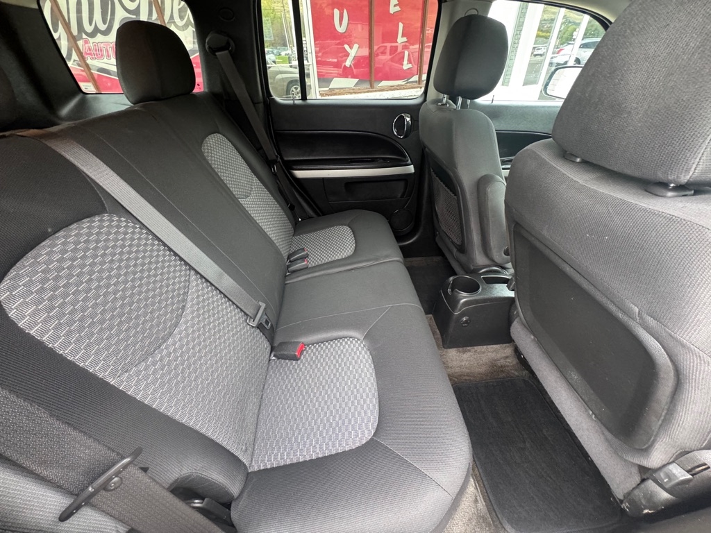 Chevrolet HHR FWD 4dr LT w/1LT 2011