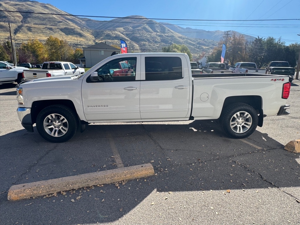 Chevrolet Silverado 1500 4WD Crew Cab 153.0" LT w/1LT 2017