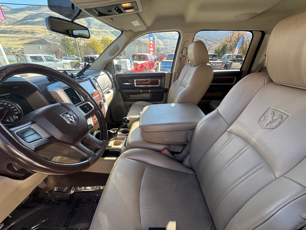 RAM 3500 4WD Crew Cab 169" Laramie 2011