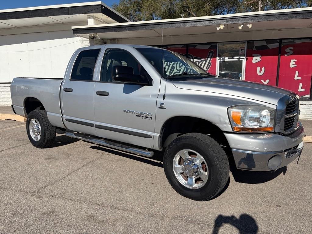 2006 Dodge Ram 2500 4dr Quad Cab 140.5 4WD SLT