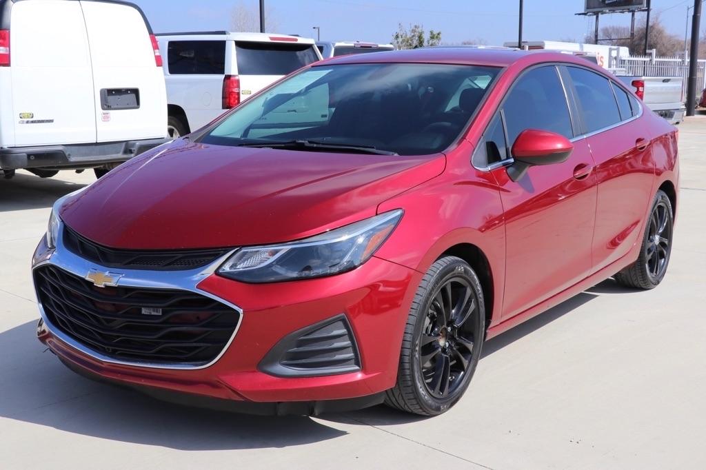 2019 Chevrolet Cruze 4dr Sdn LT