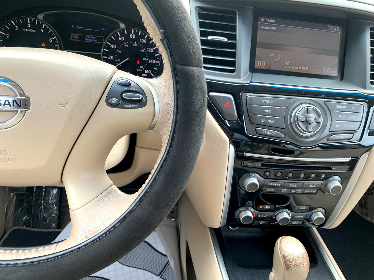 Nissan Pathfinder SL 2WD 2014 Nissan Pathfinder SL 2WD 2014