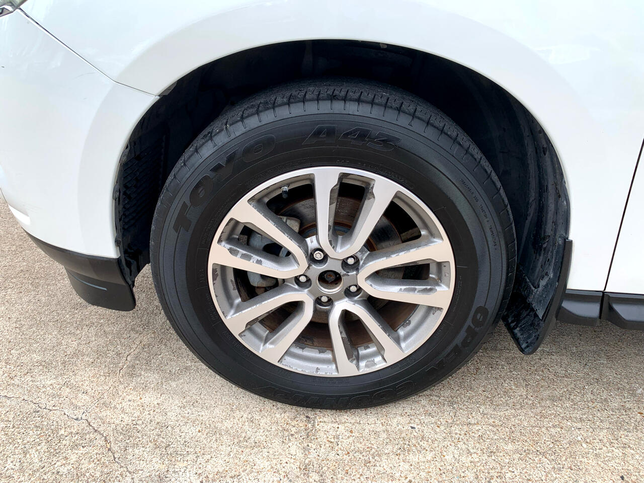 Nissan Pathfinder SL 2WD 2014 Nissan Pathfinder SL 2WD 2014