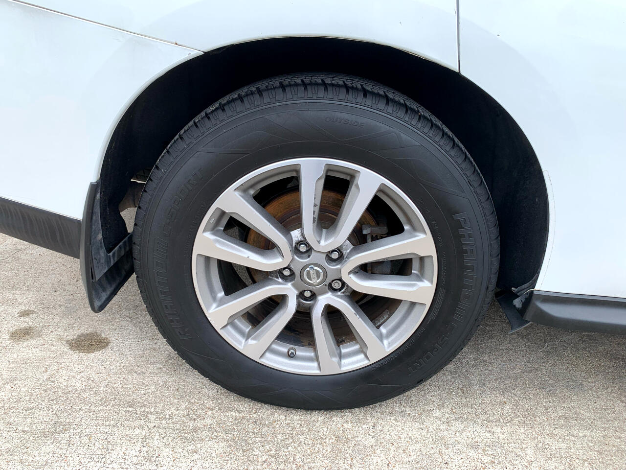 Nissan Pathfinder SL 2WD 2014 Nissan Pathfinder SL 2WD 2014