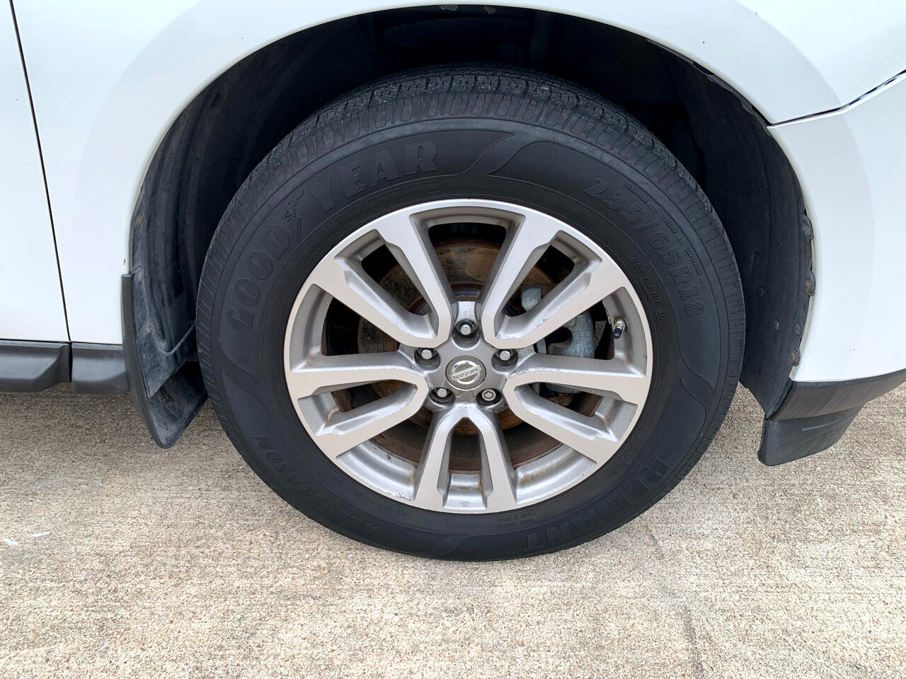 Nissan Pathfinder SL 2WD 2014 Nissan Pathfinder SL 2WD 2014