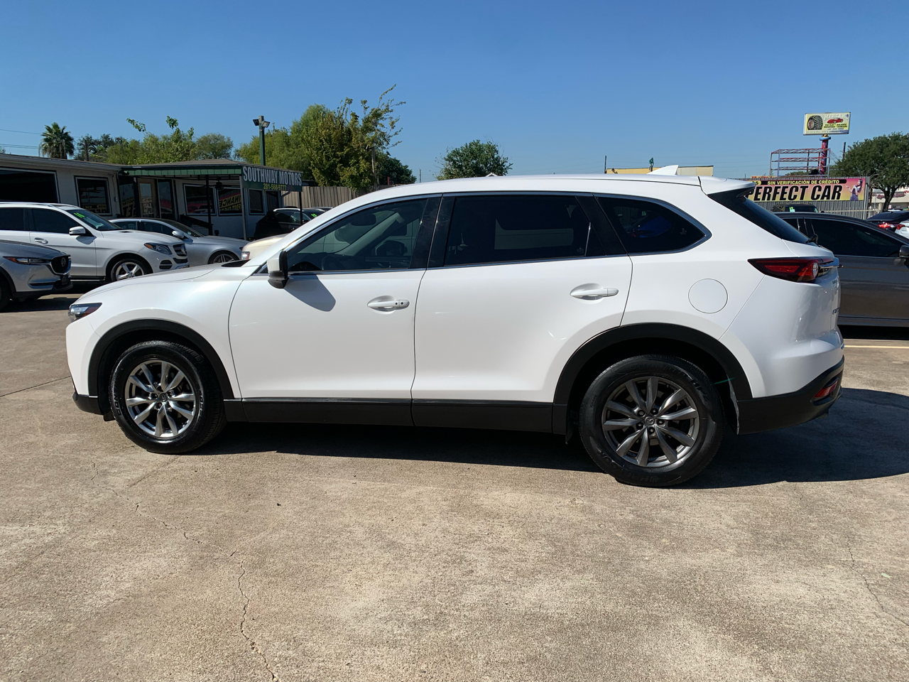 Mazda CX-9 Touring FWD 2017 Mazda CX-9 Touring FWD 2017
