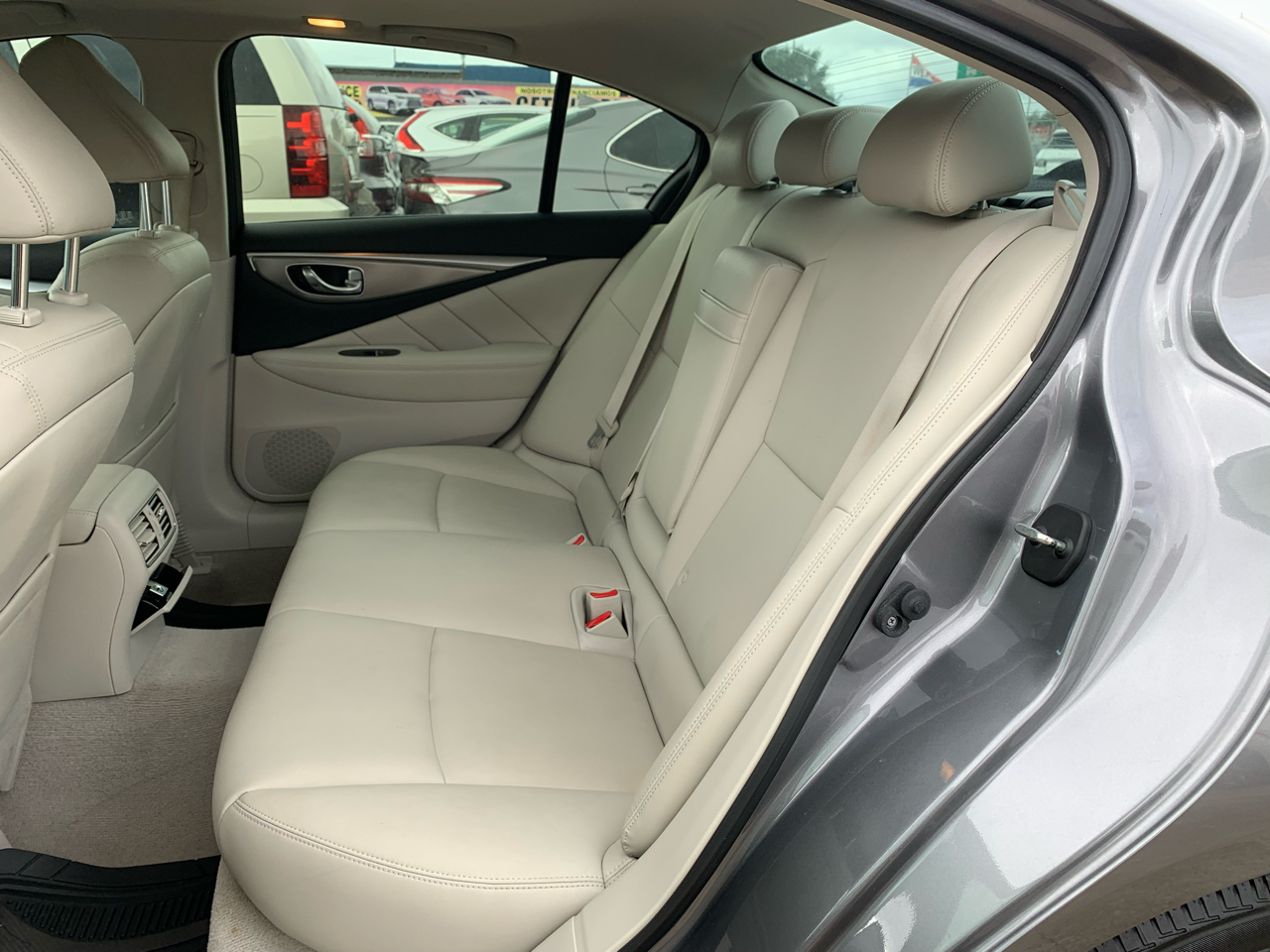 Infiniti Q50 Base 2015