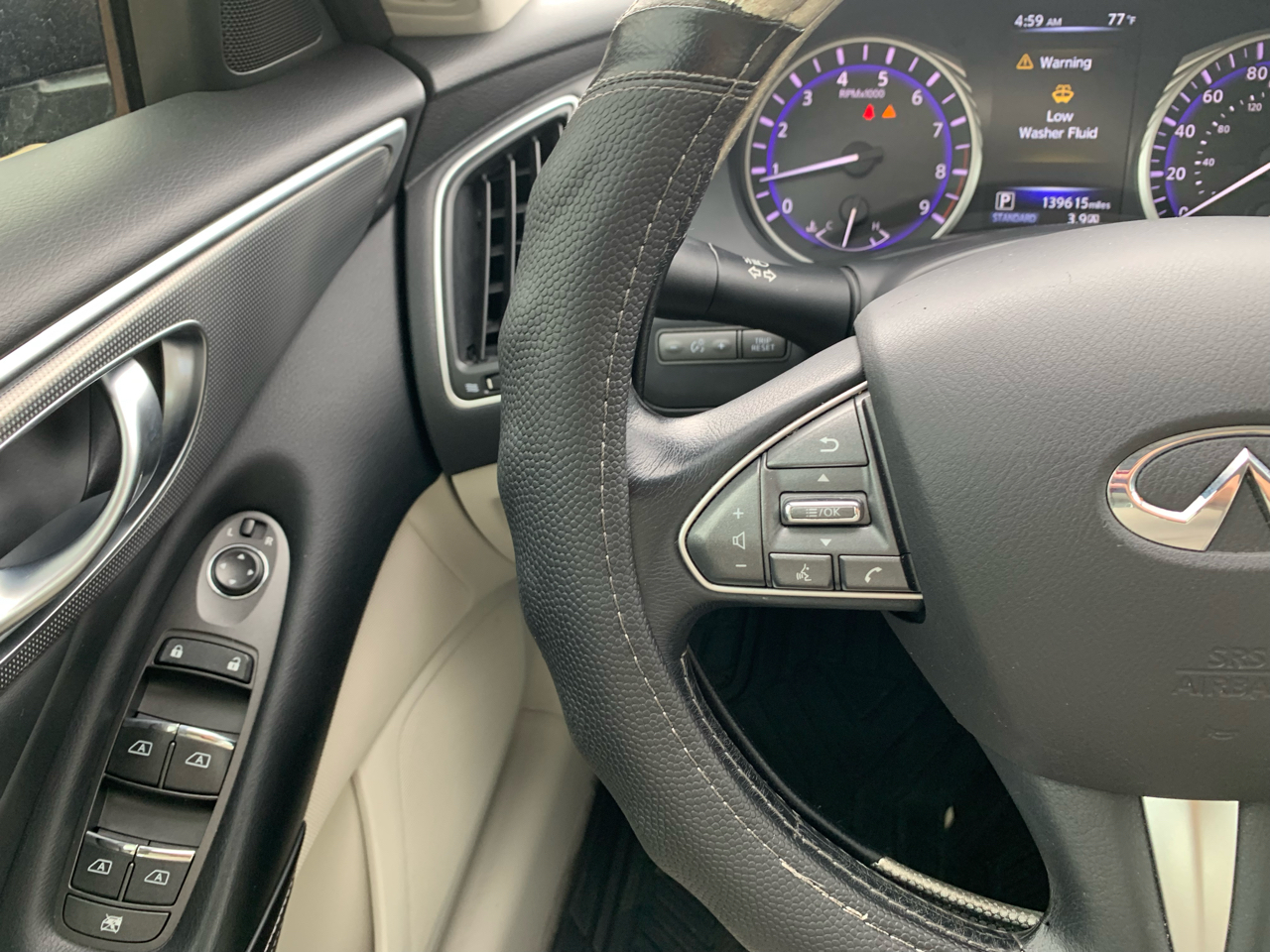 Infiniti Q50 Base 2015