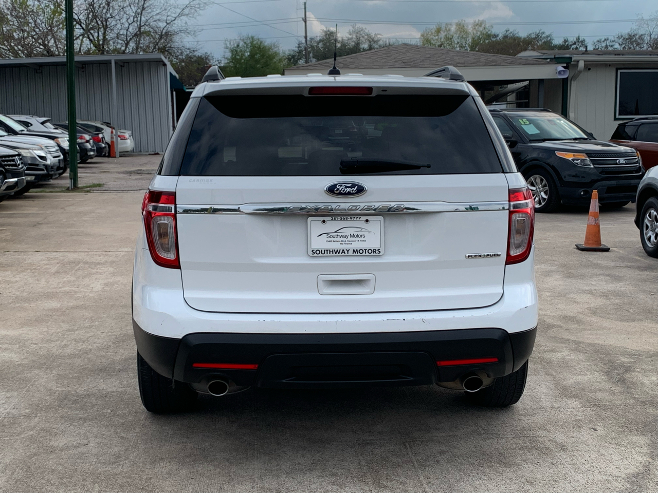 Ford Explorer Base FWD 2015