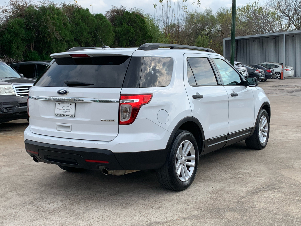 Ford Explorer Base FWD 2015