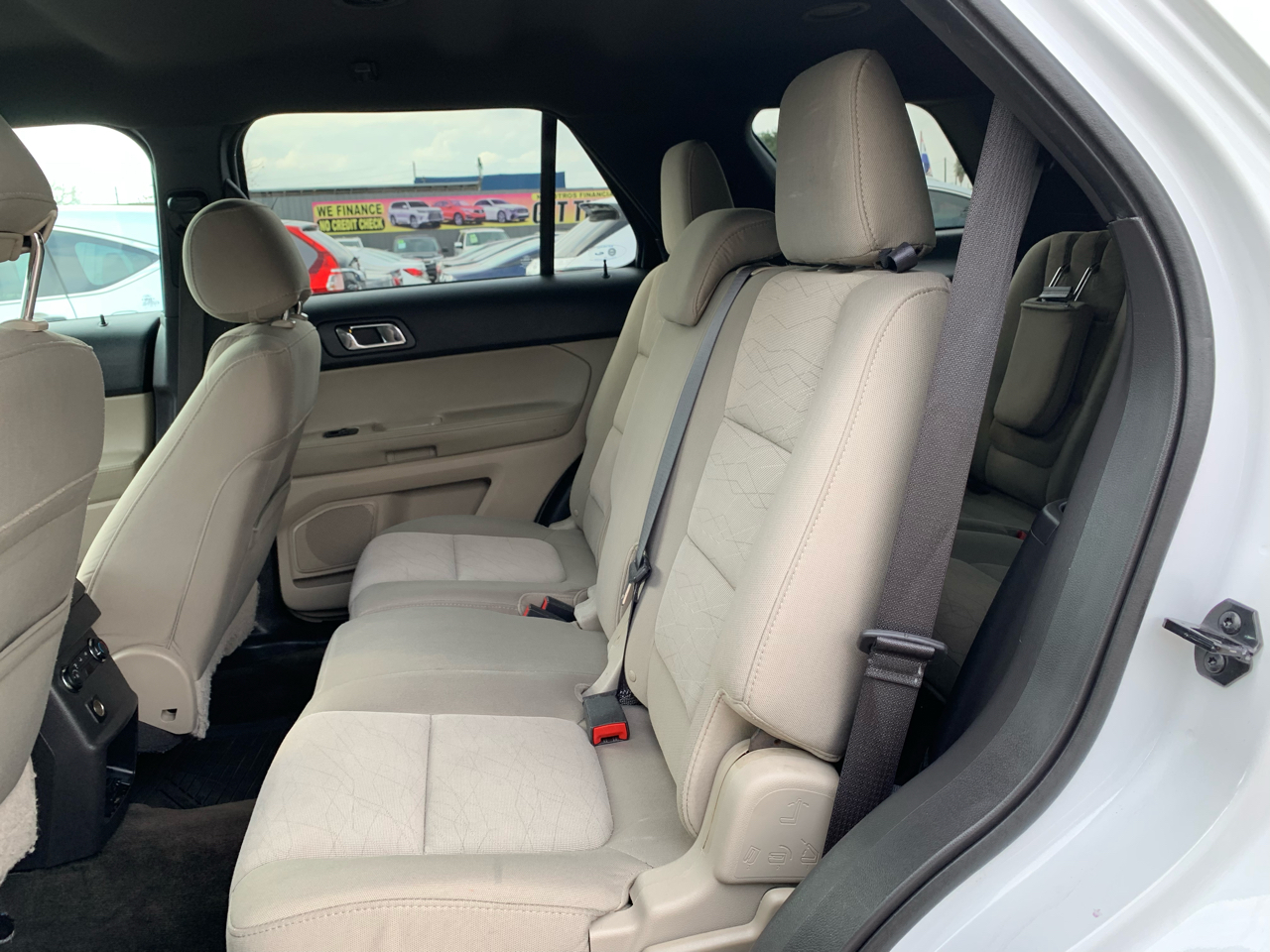 Ford Explorer Base FWD 2015