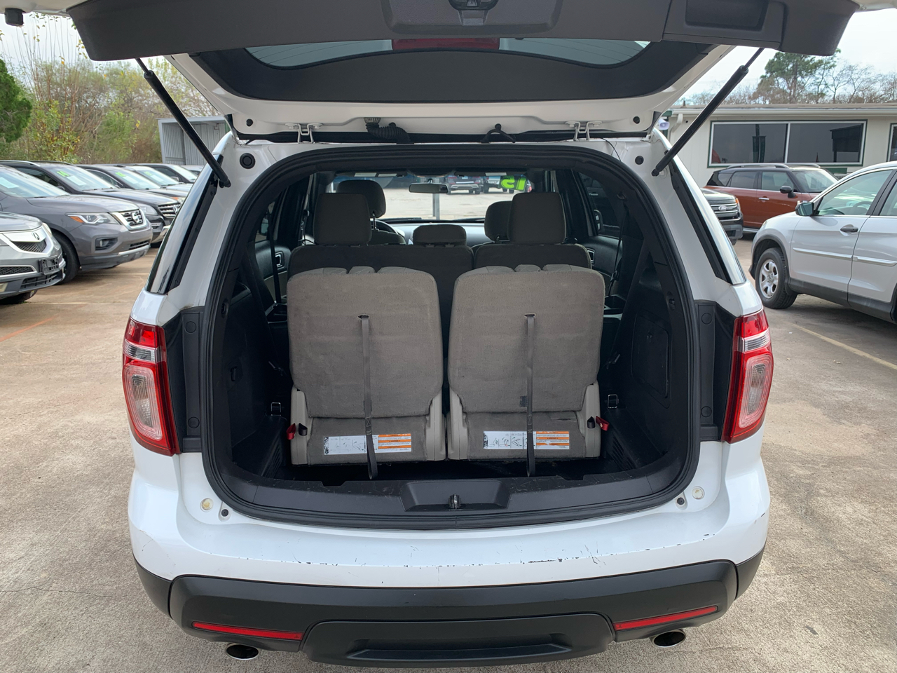 Ford Explorer Base FWD 2015