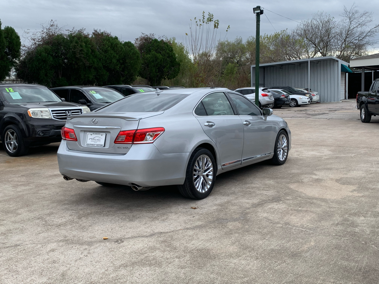 Lexus ES 350 Sedan 2012