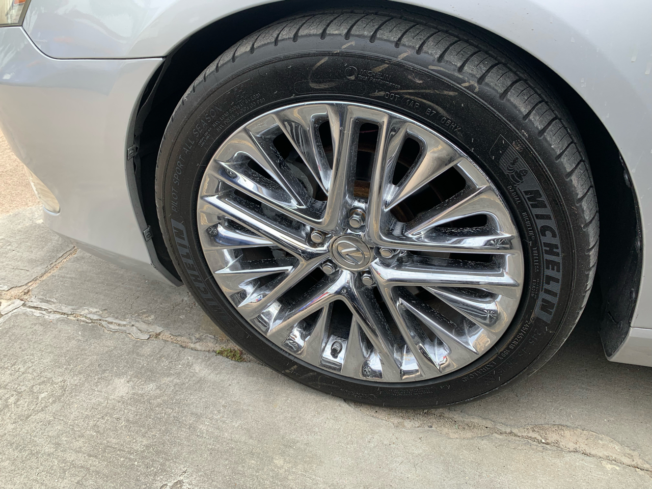 Lexus ES 350 Sedan 2012