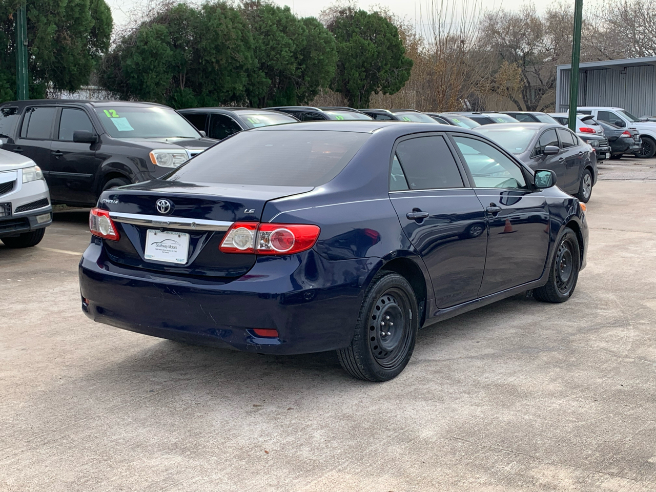 Toyota Corolla L 4-Speed AT 2013