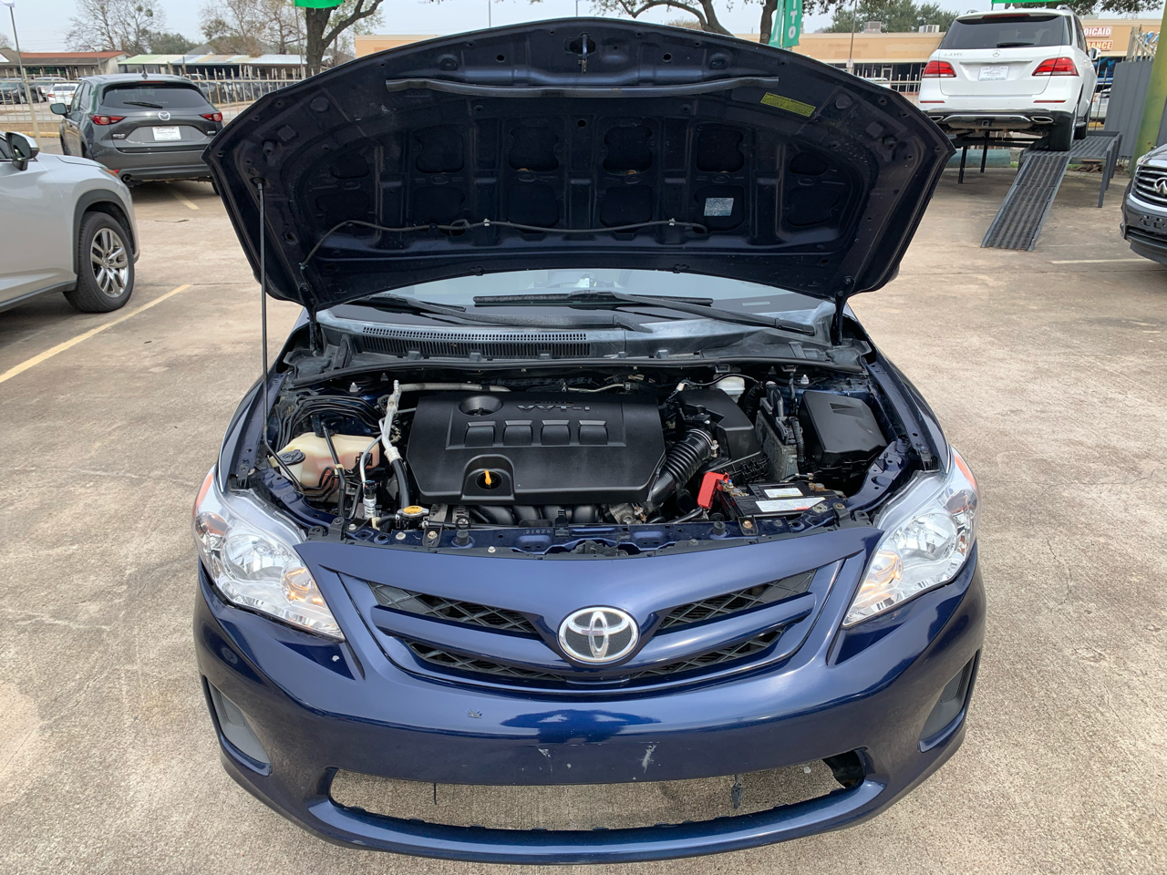 Toyota Corolla L 4-Speed AT 2013