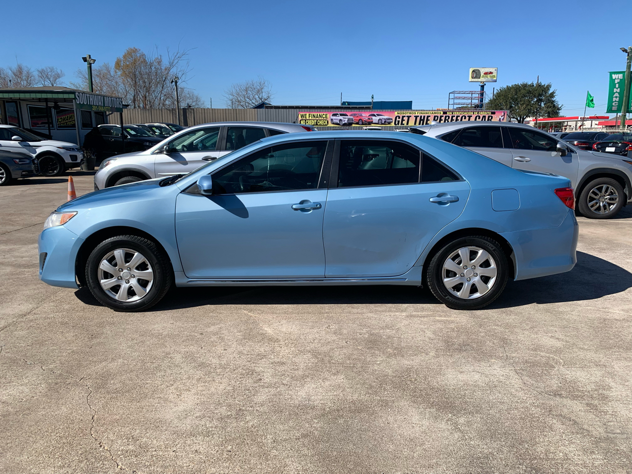 Toyota Camry LE 2014