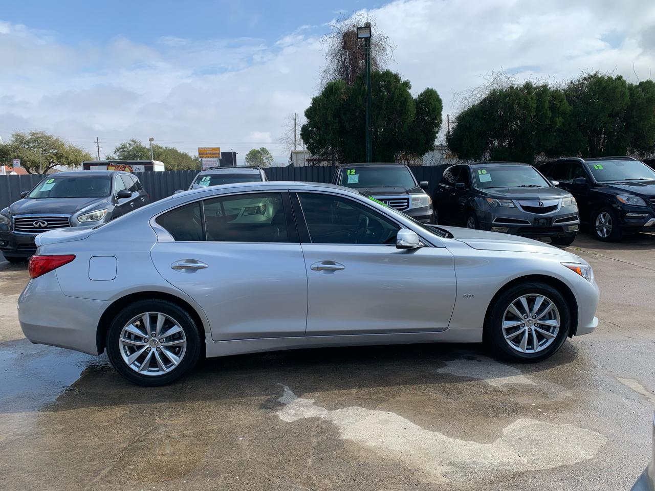 Infiniti Q50 2.0t 2017