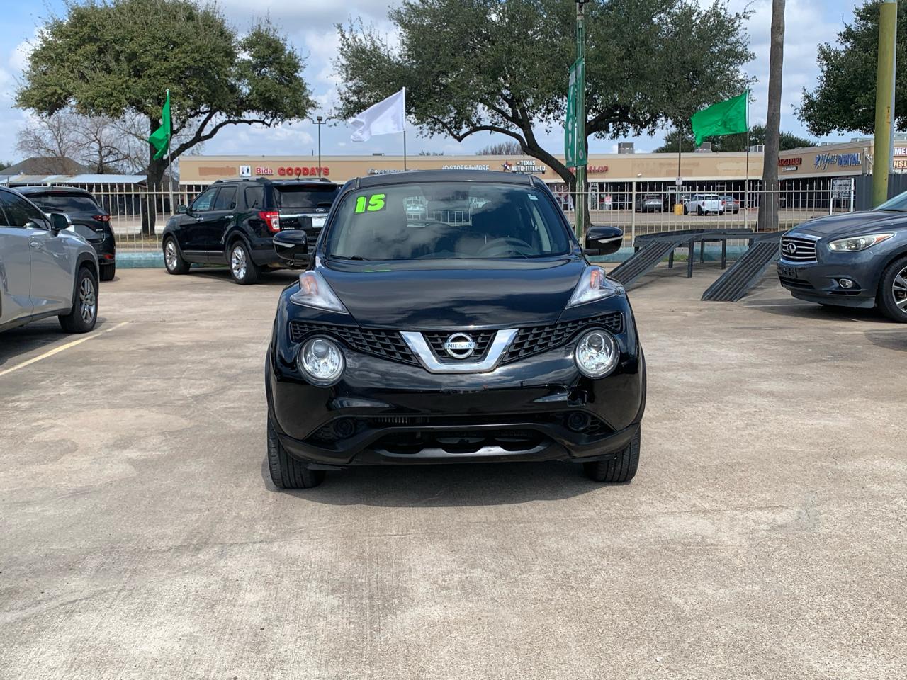 Nissan Juke S FWD 2015