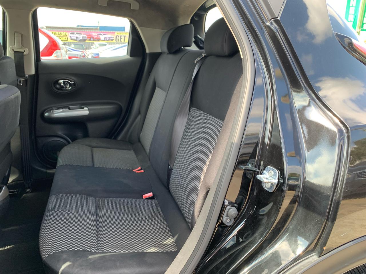 Nissan Juke S FWD 2015