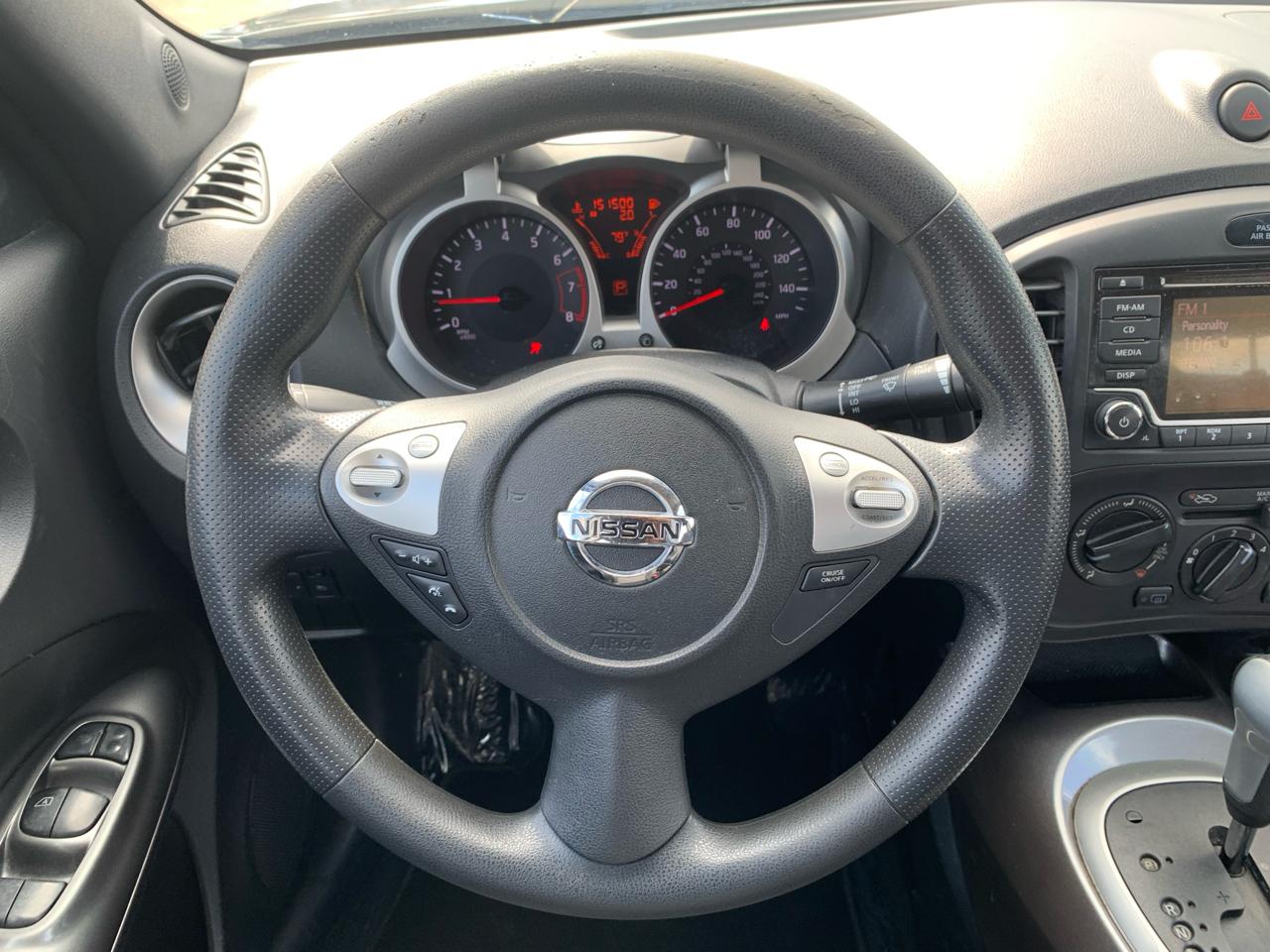 Nissan Juke S FWD 2015