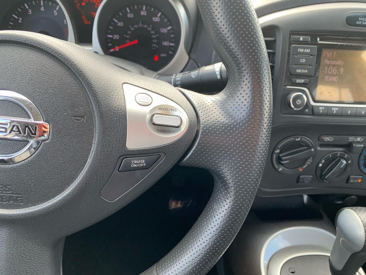 Nissan Juke S FWD 2015