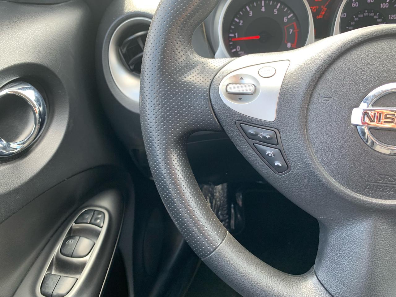 Nissan Juke S FWD 2015