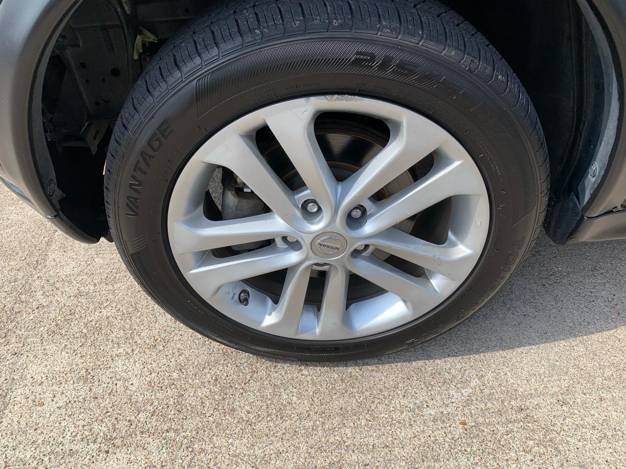 Nissan Juke S FWD 2015