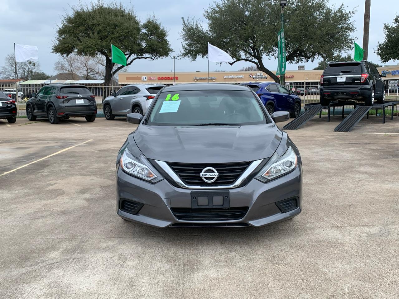 Nissan Altima 2.5 Sedan 2016