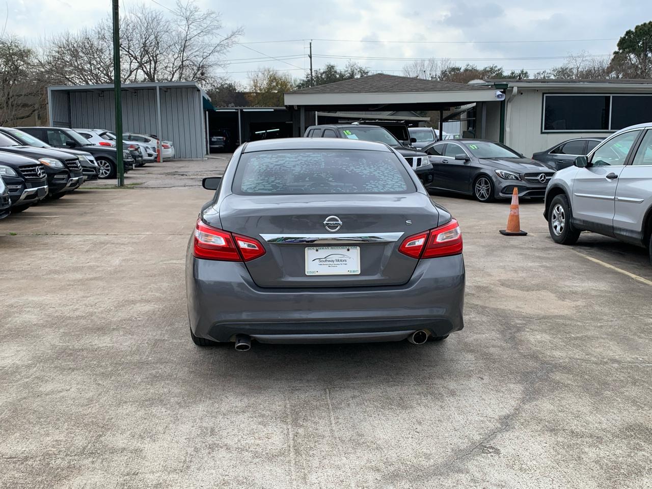 Nissan Altima 2.5 Sedan 2016