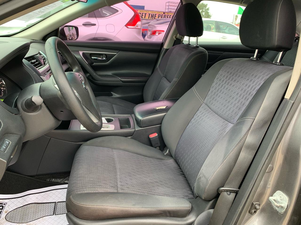 Nissan Altima 2.5 Sedan 2016