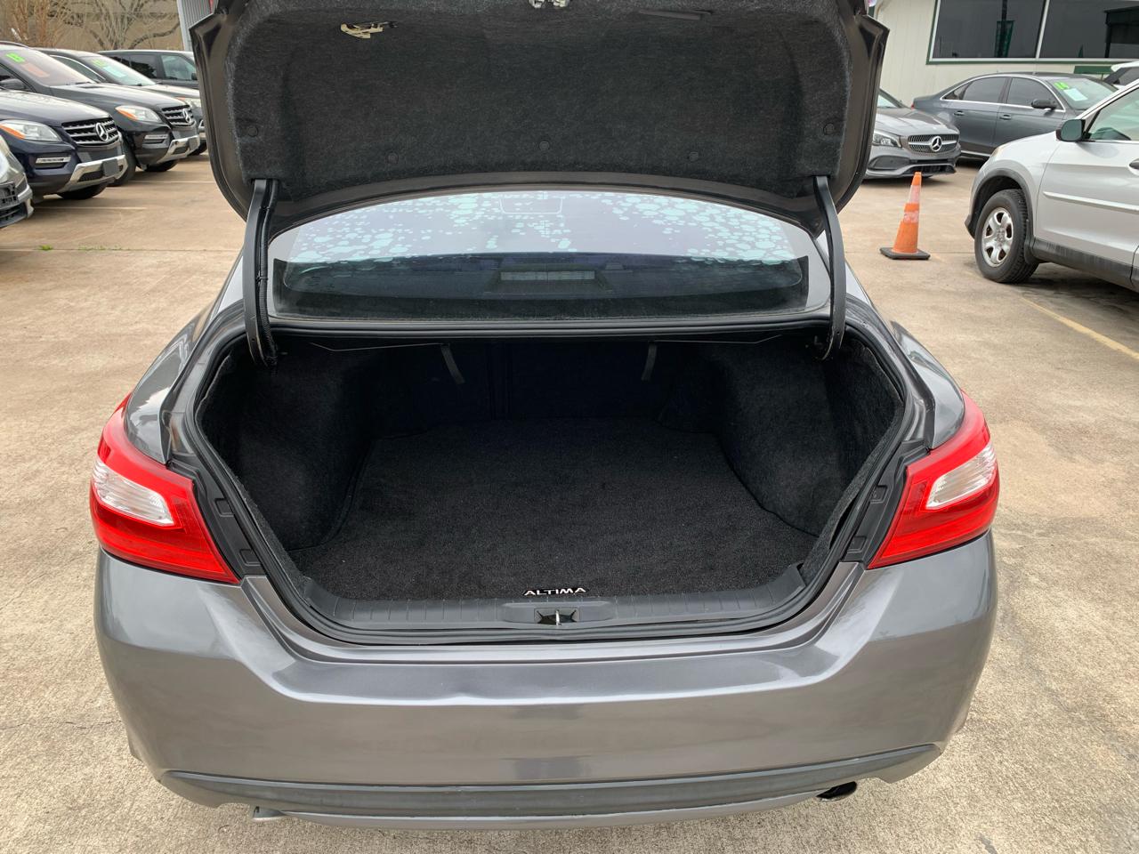 Nissan Altima 2.5 Sedan 2016