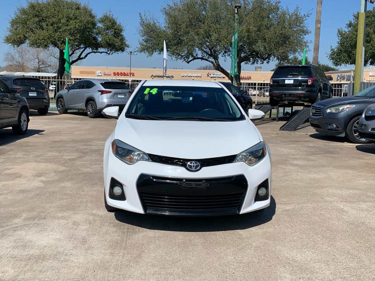 Toyota Corolla S Premium CVT 2014