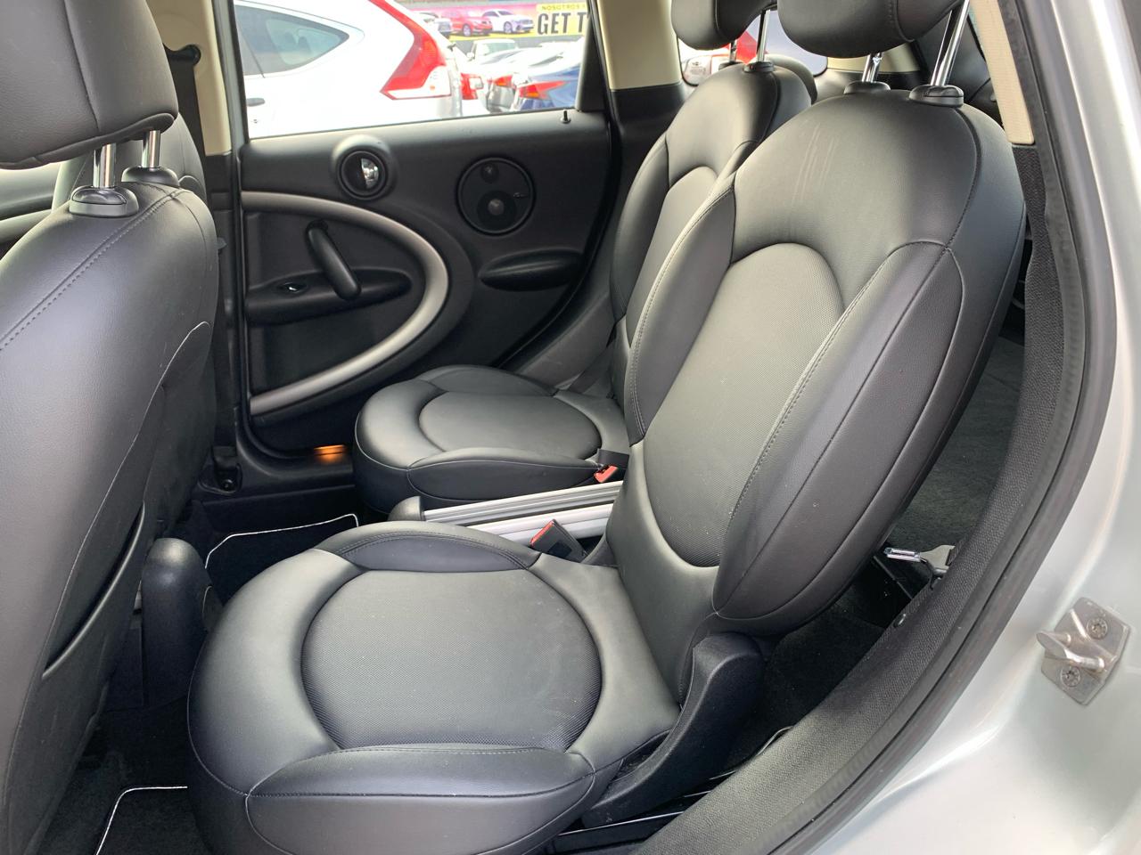 MINI Countryman Base 2012