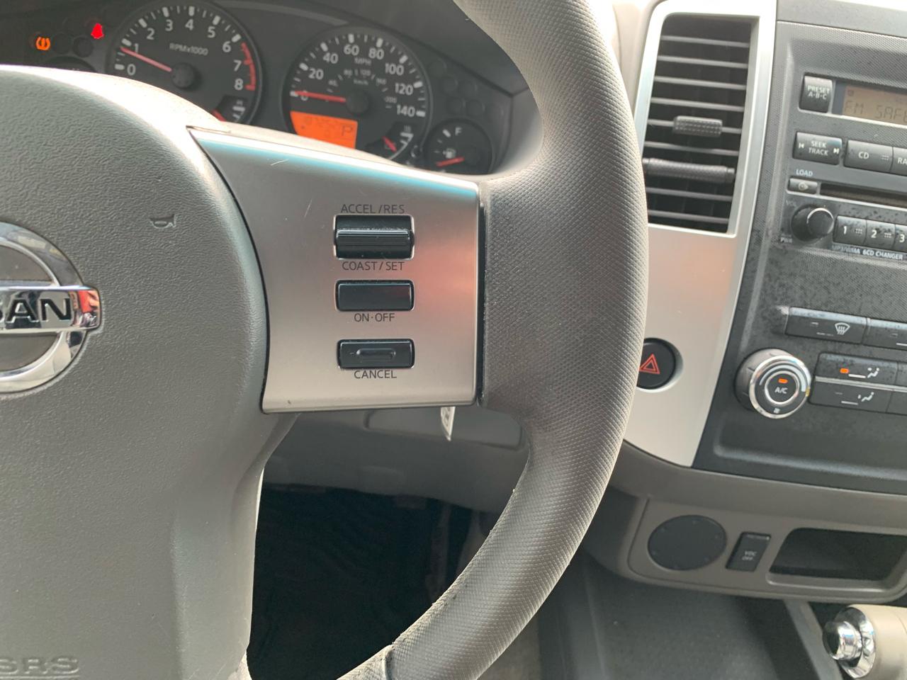 Nissan Frontier S Crew Cab 2WD 2011