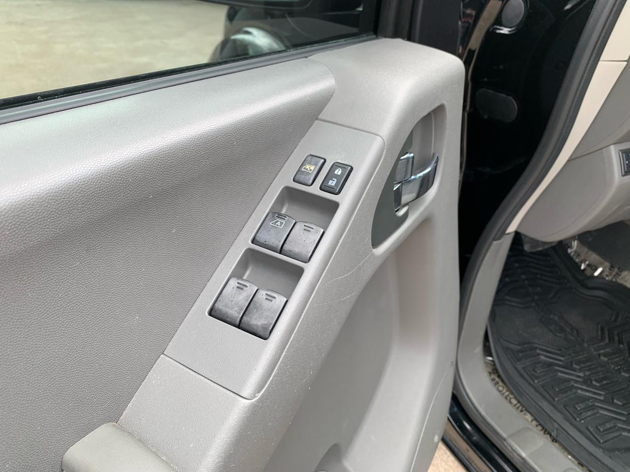 Nissan Frontier S Crew Cab 2WD 2011