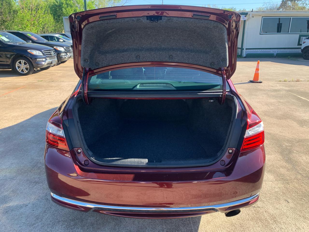 Honda Accord LX Sedan CVT 2016