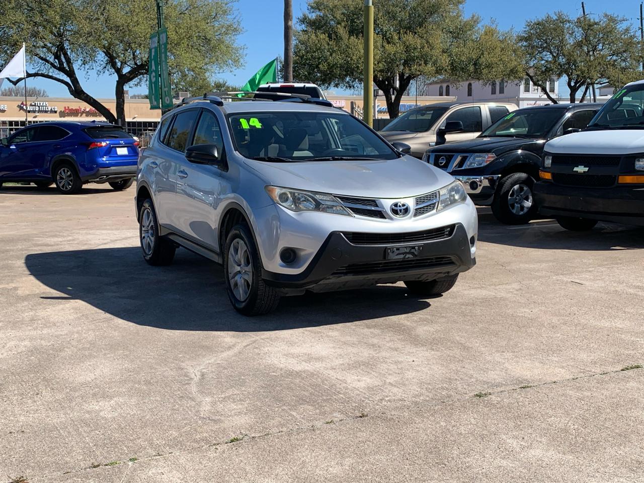 Toyota RAV4 LE FWD 2014