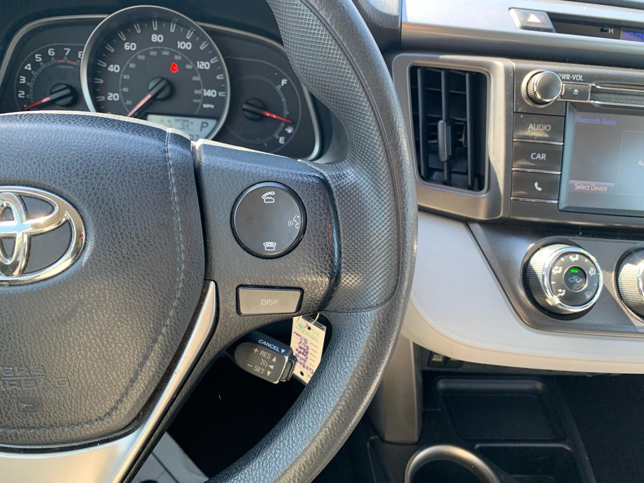 Toyota RAV4 LE FWD 2014