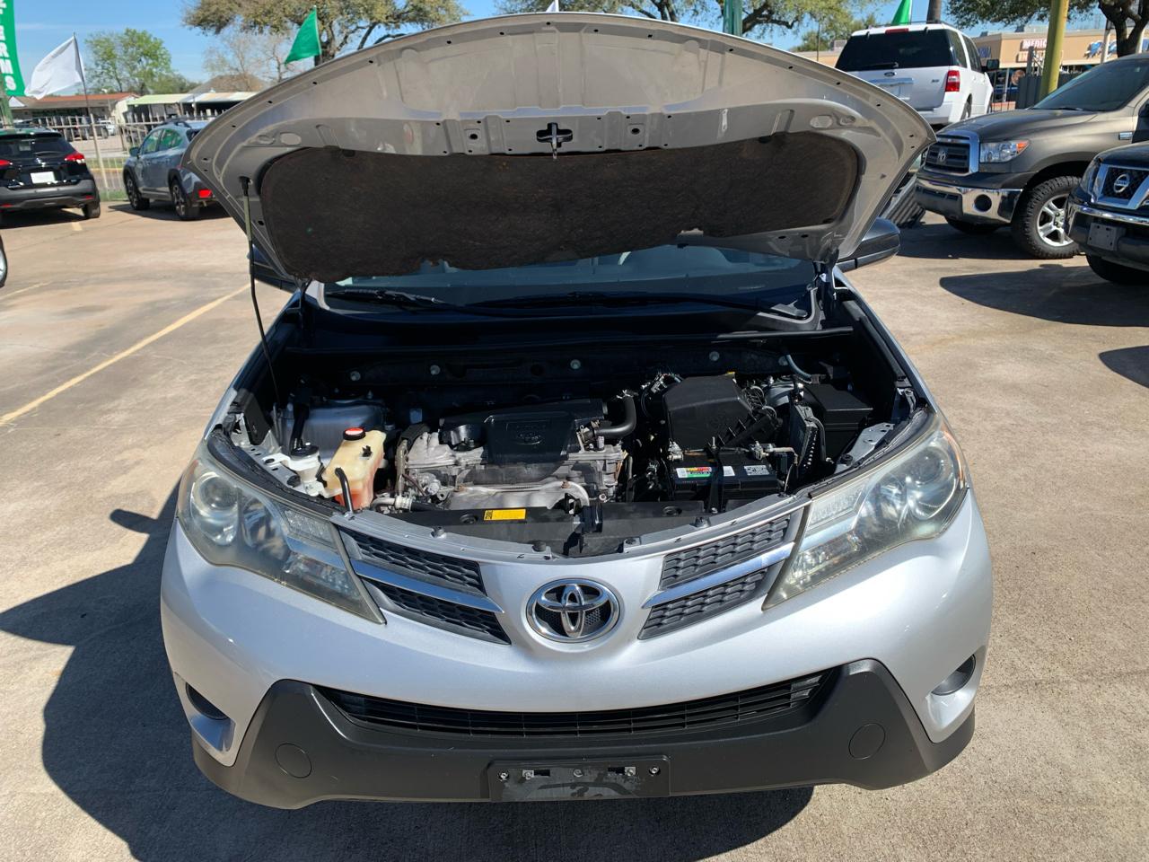 Toyota RAV4 LE FWD 2014