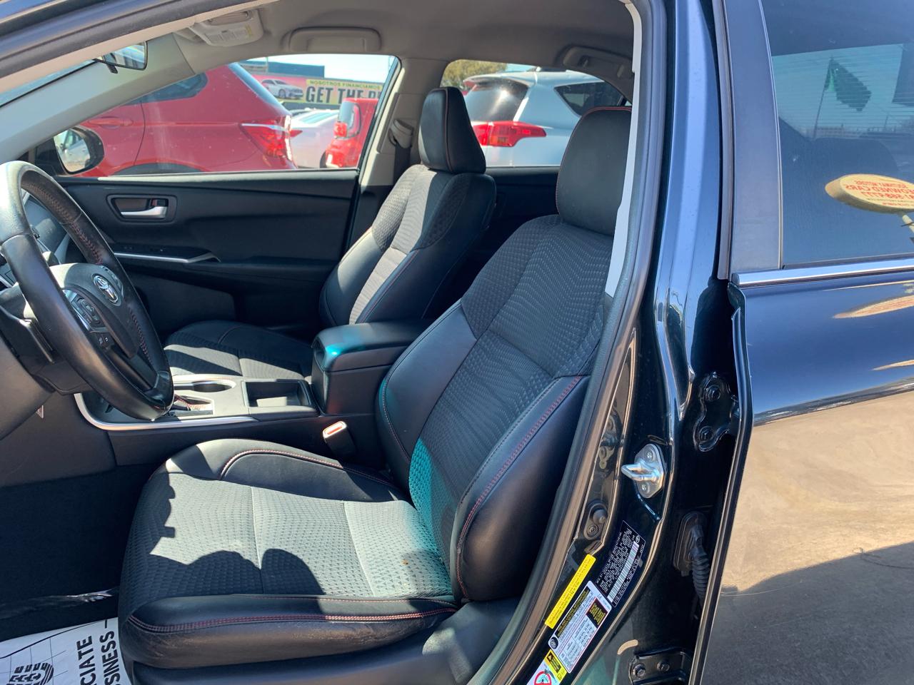 Toyota Camry SE 2015