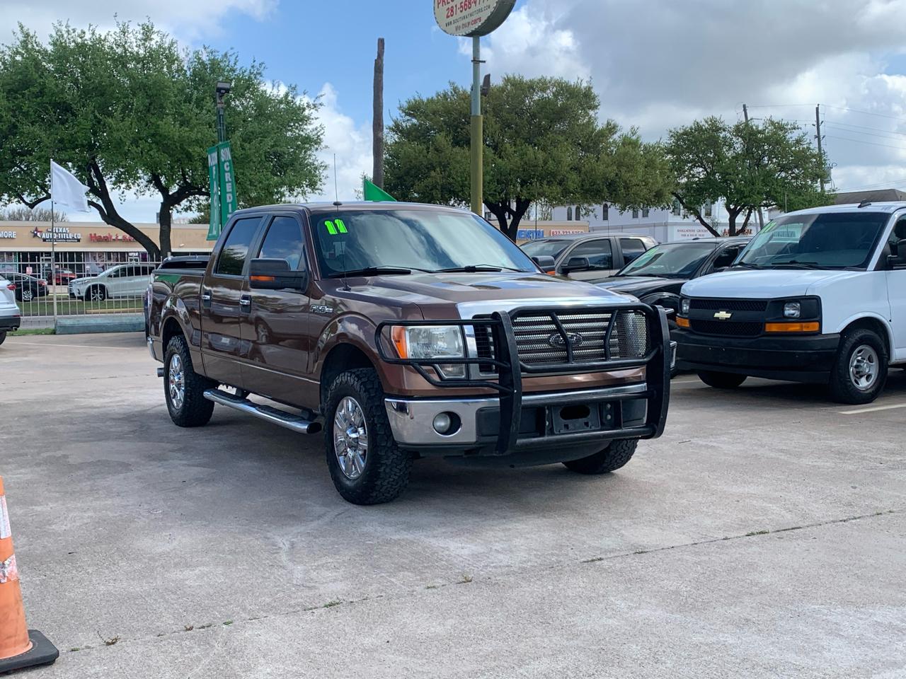 Ford F-150 2WD SuperCrew 139" FX2 2011