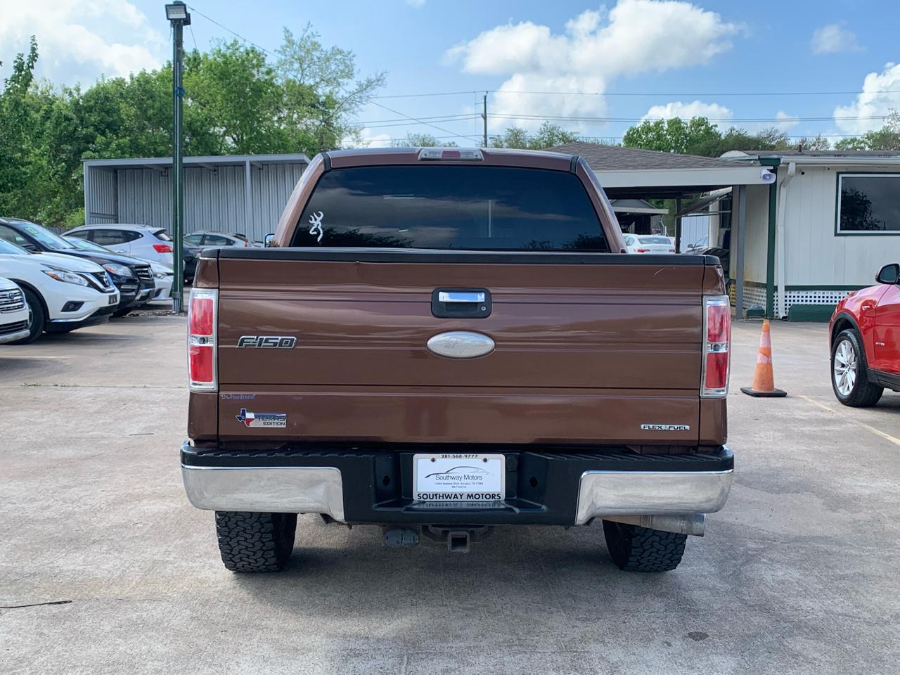 Ford F-150 2WD SuperCrew 139" FX2 2011