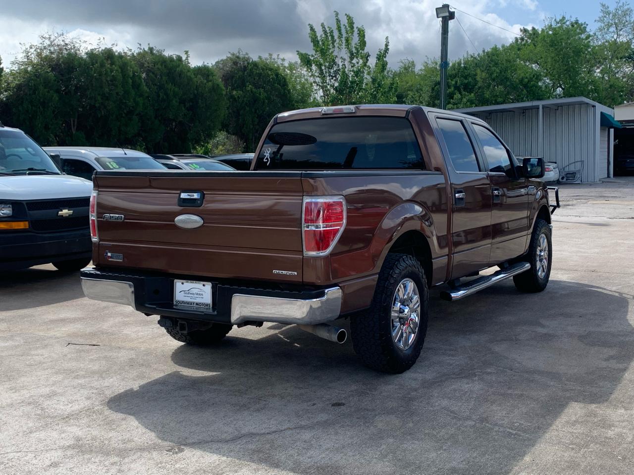 Ford F-150 2WD SuperCrew 139" FX2 2011