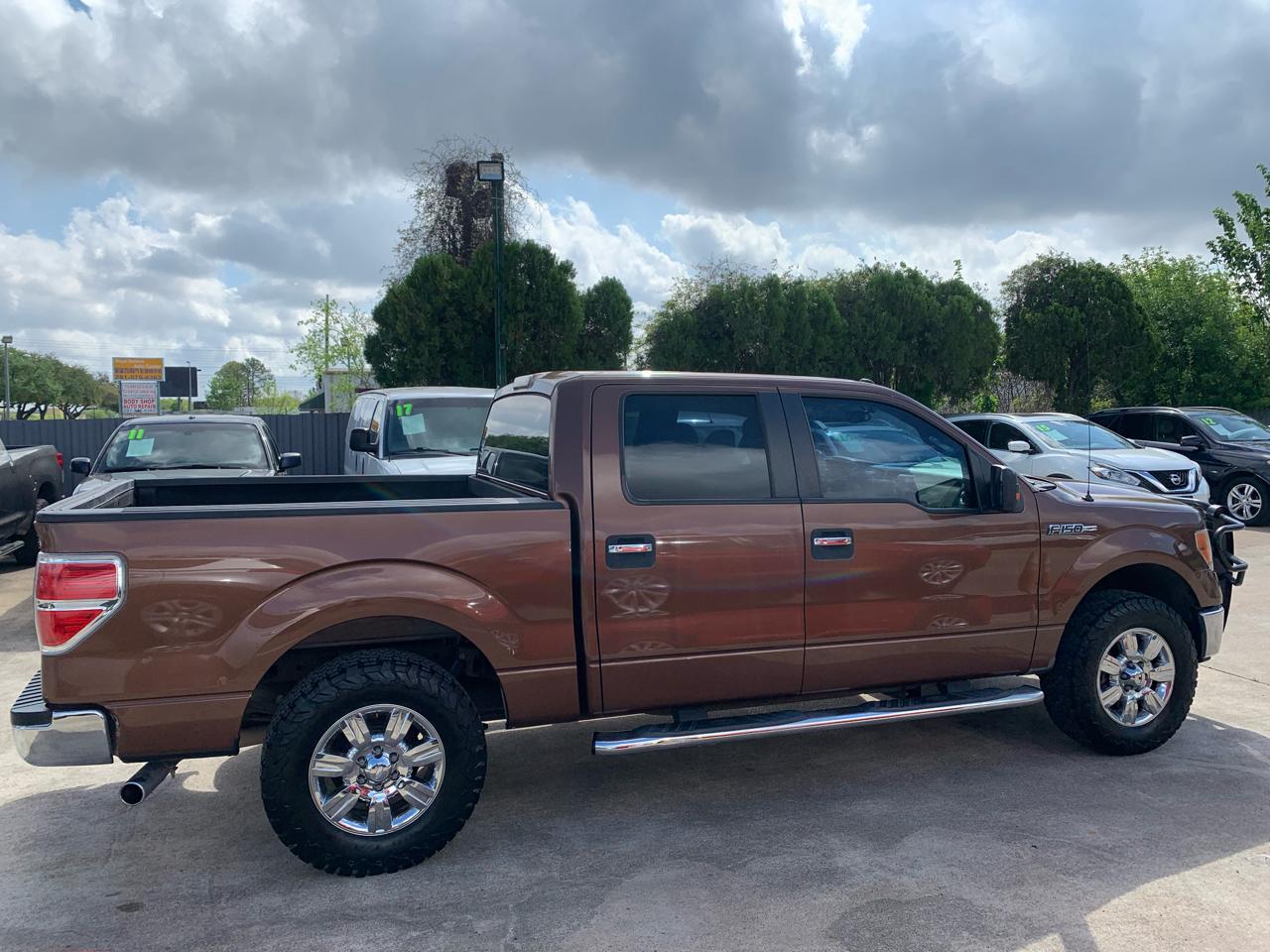 Ford F-150 2WD SuperCrew 139" FX2 2011