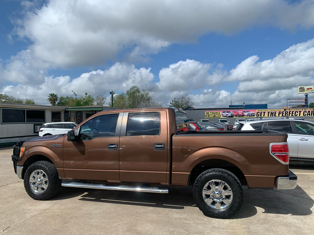 Ford F-150 2WD SuperCrew 139" FX2 2011