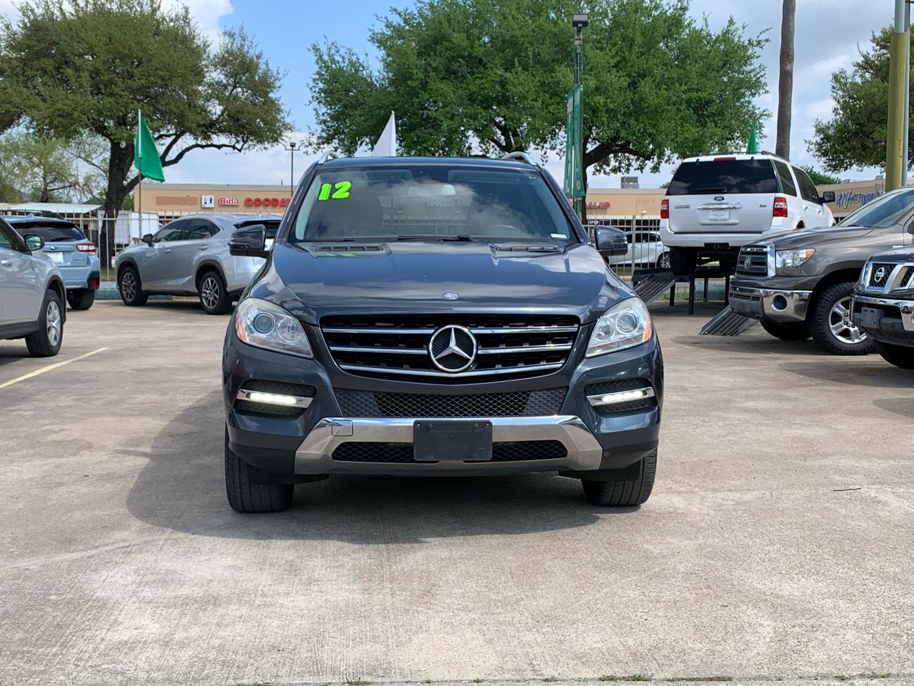 Mercedes-Benz M-Class ML350 4MATIC 2012