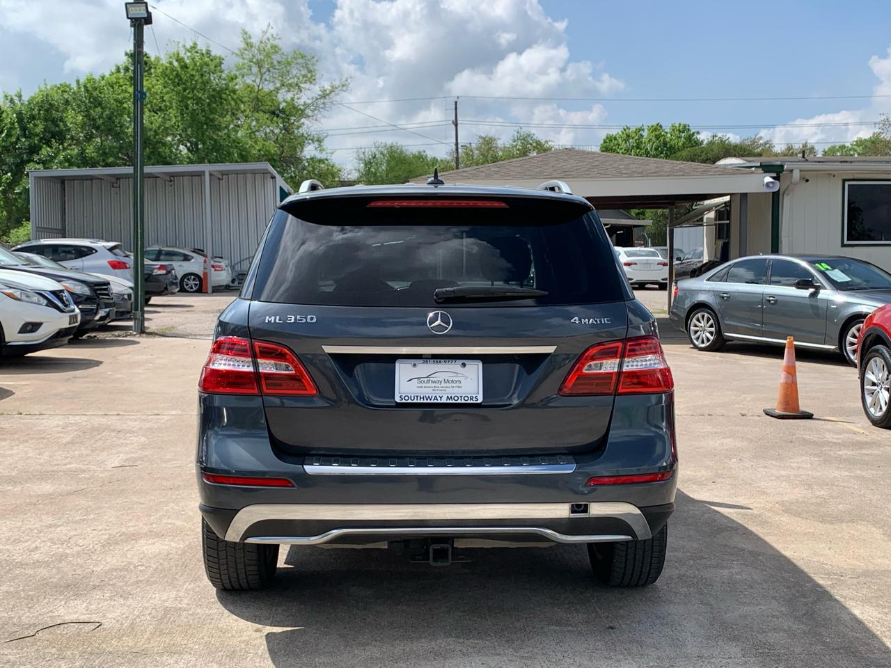 Mercedes-Benz M-Class ML350 4MATIC 2012