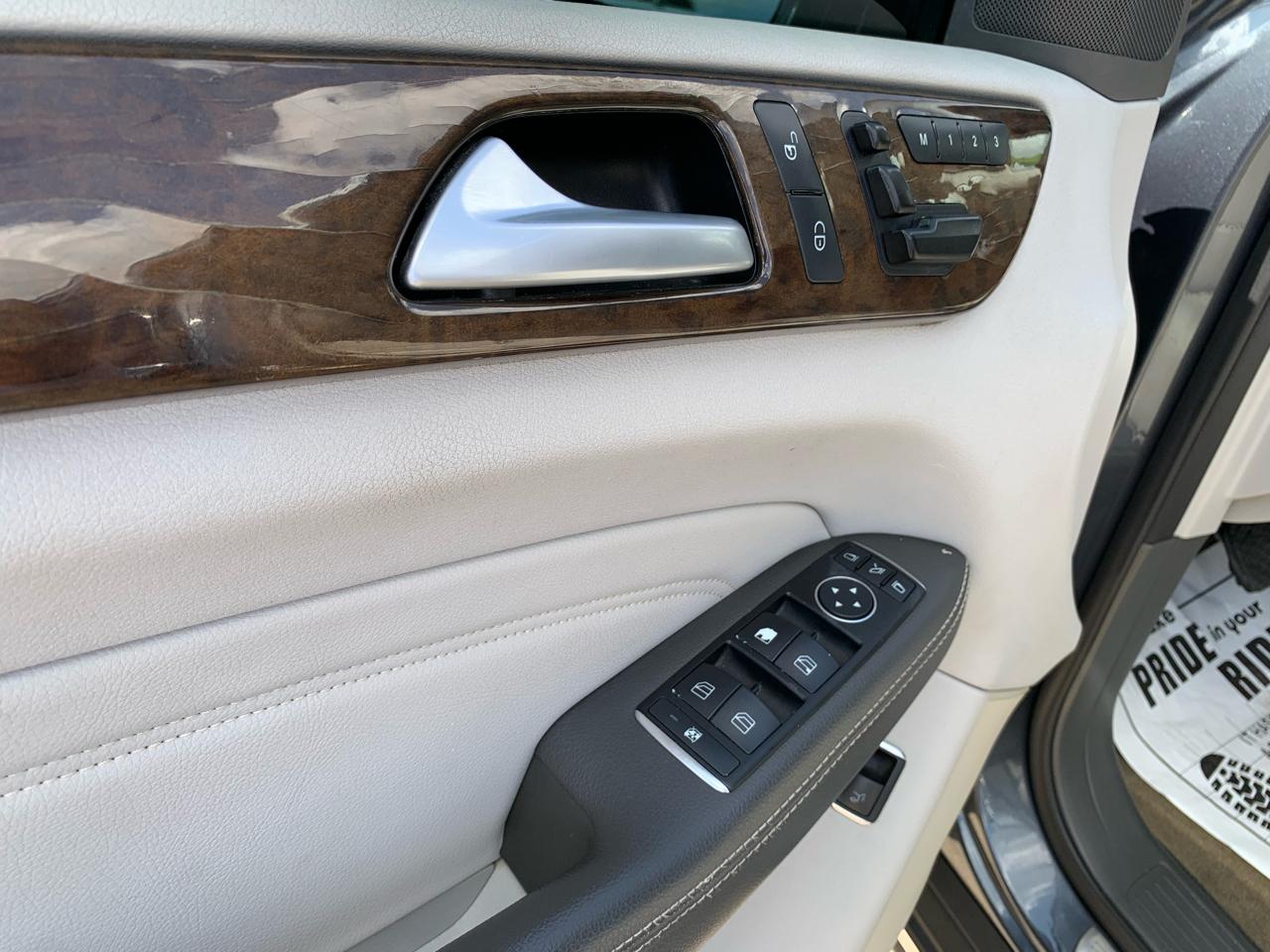 Mercedes-Benz M-Class ML350 4MATIC 2012